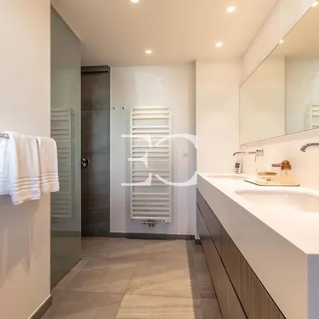 Easy Cles - Jacuzzi Pool Ac *